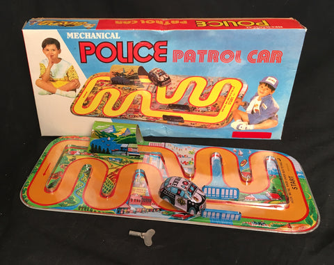 VINTAGE 1990 TOY CARRERA POLICEMEN SET POLICE PATROL CAR PLAY OK